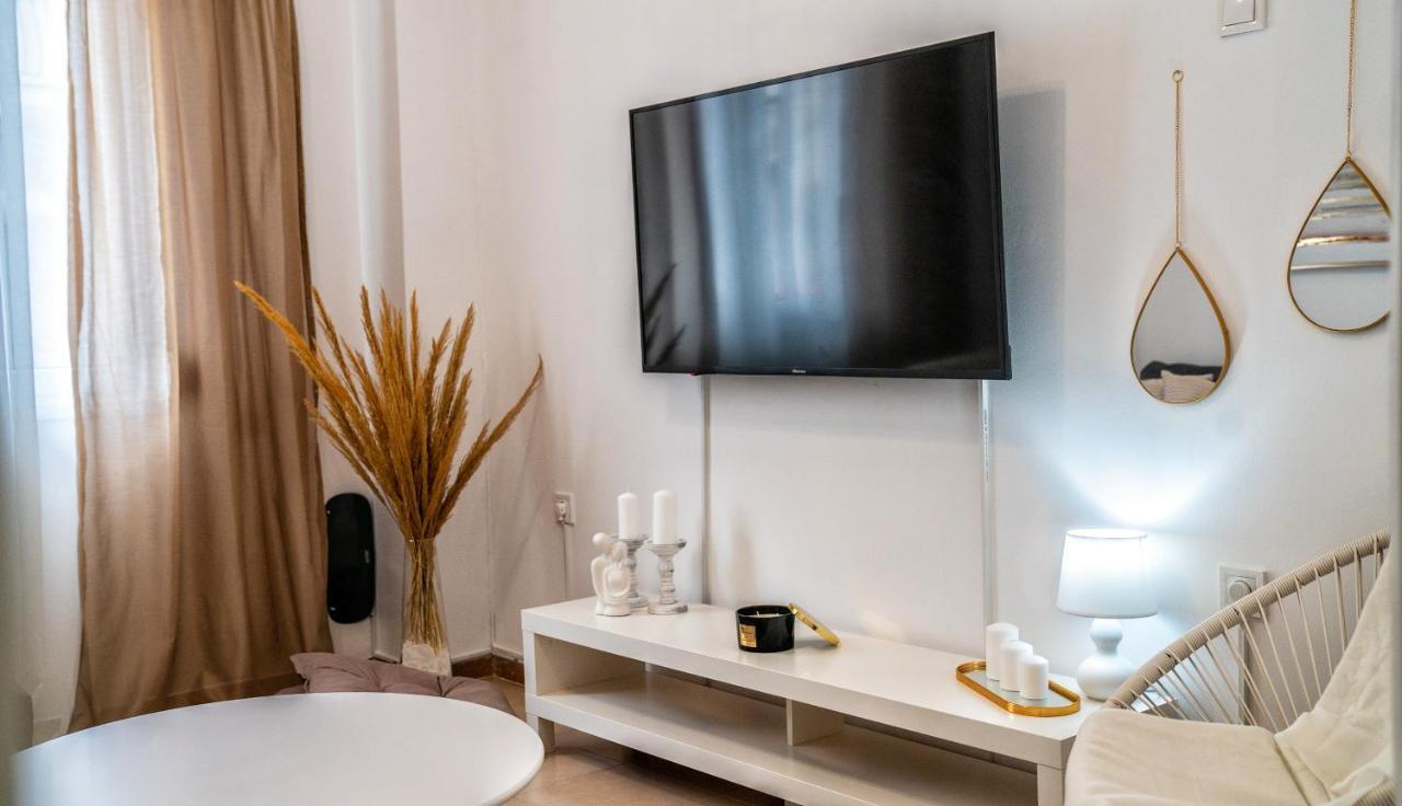 Lux Garden Apartment Near Acropolis In The Heart Of Atenas Exterior foto